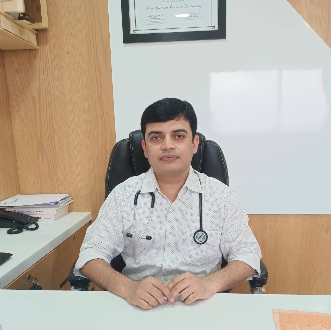 Dr. Hardik Mistry - Medicine & Diabetology at Rangam Hospital
